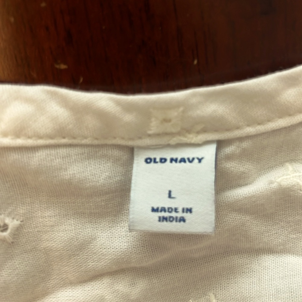 Old Navy Top - Picture 2 of 9